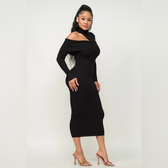 NWT Red Dinner Dress! Sizes Small- Large - Picture 3 of 8